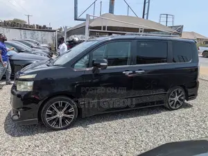 Toyota Voxy 2015 Black