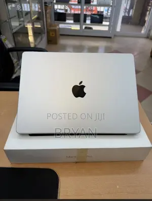 Laptop Apple MacBook Pro 2025 M5 16GB Apple M5 Pro SSD 512GB