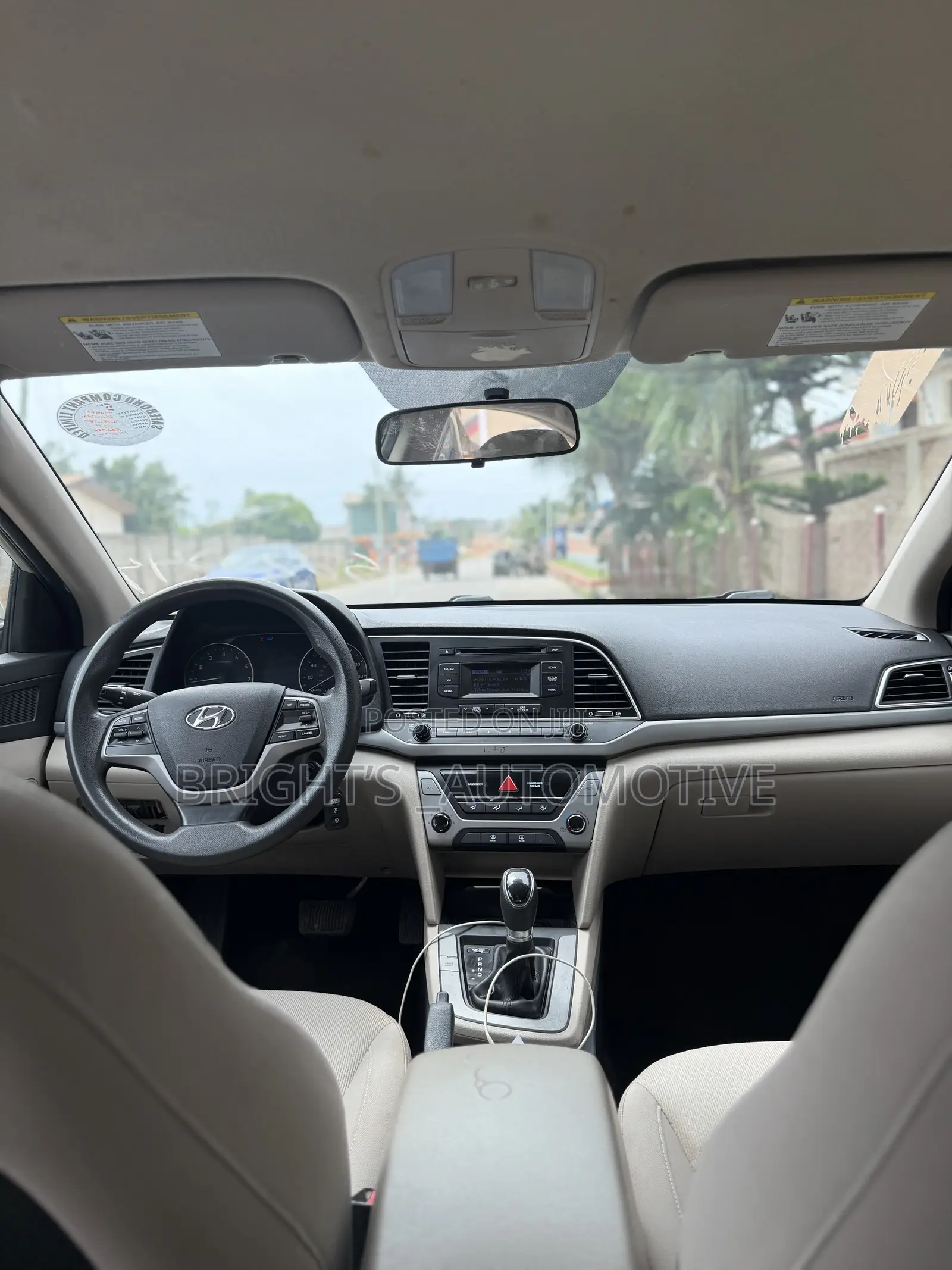 Hyundai Elantra SE 2018 Yellow