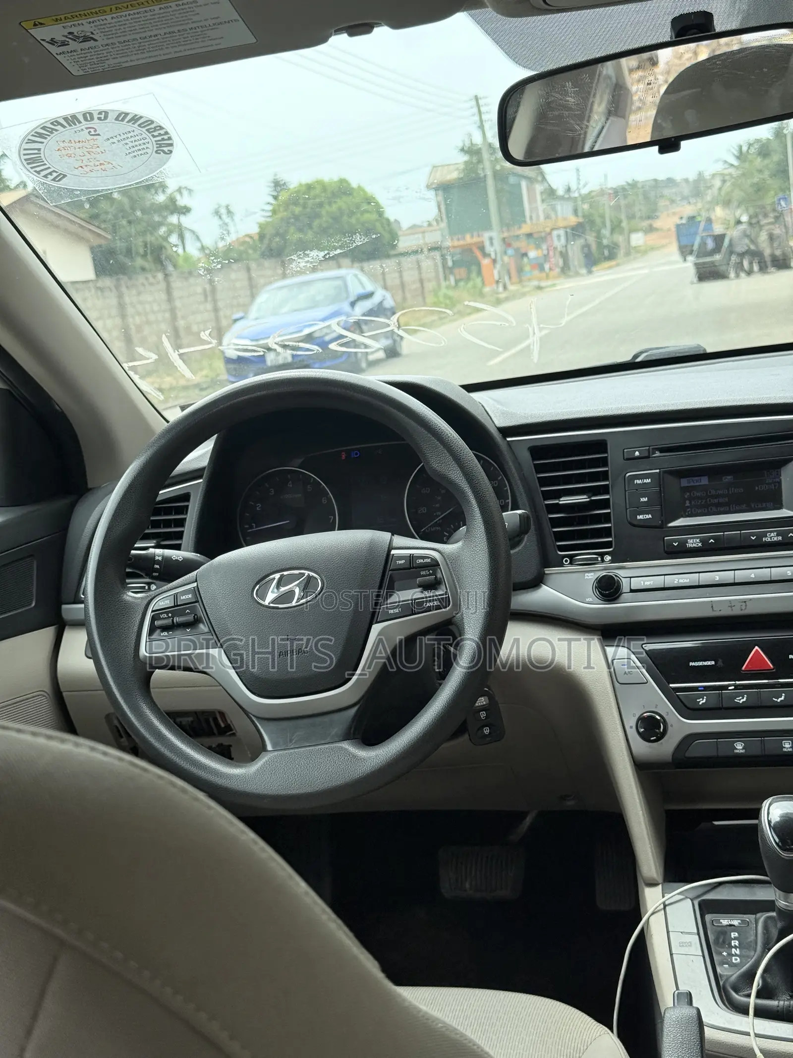 Hyundai Elantra SE 2018 Yellow