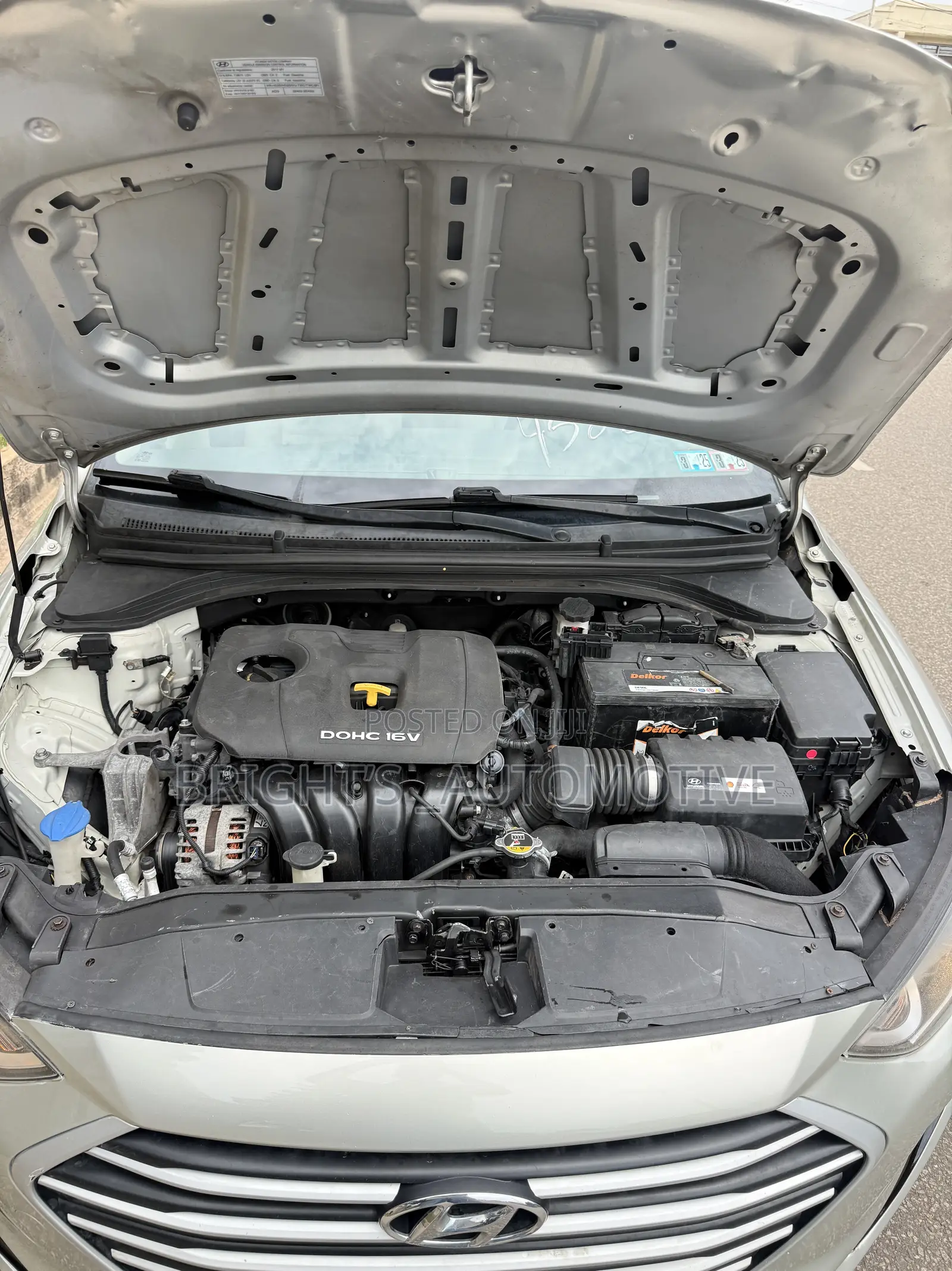 Hyundai Elantra SE 2018 Yellow