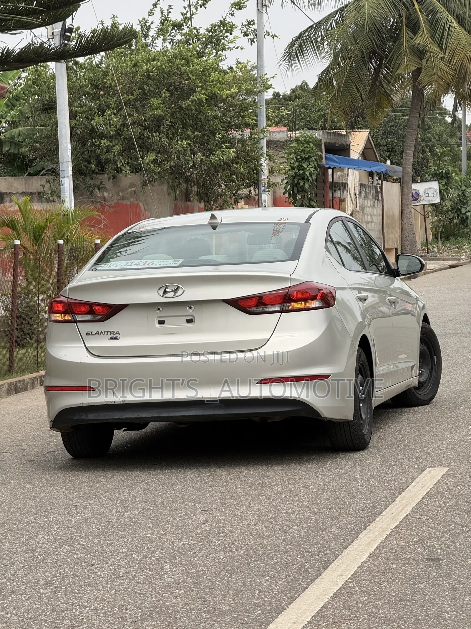 Hyundai Elantra SE 2018 Yellow