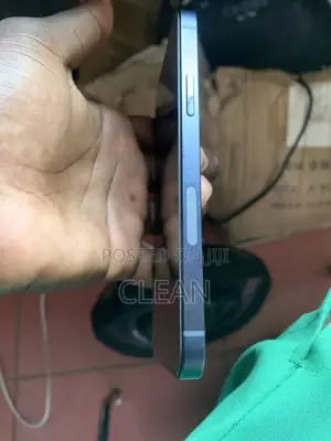 Apple iPhone 12 64 GB