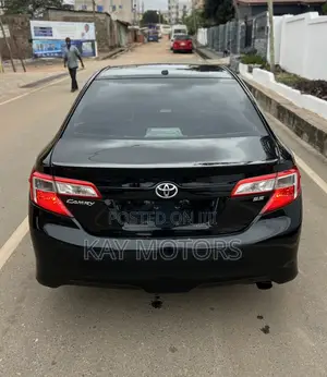 Toyota Camry SE 4dr Sedan (2.5L 4cyl 6A) 2014 Black