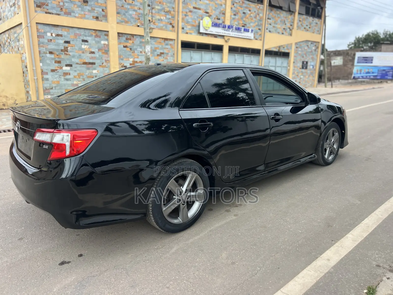 Toyota Camry SE 4dr Sedan (2.5L 4cyl 6A) 2014 Black