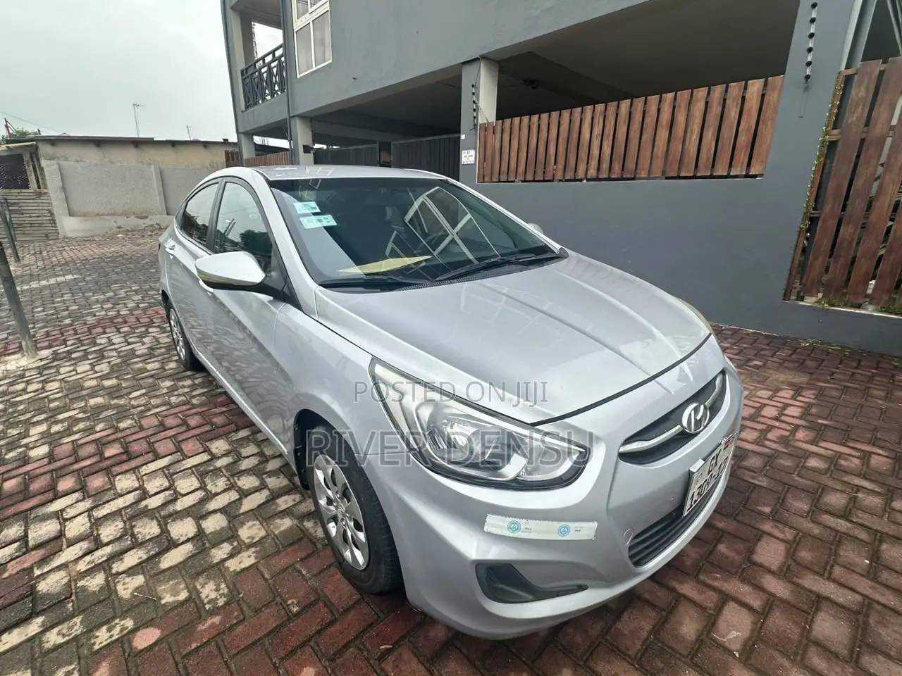 Hyundai Accent SE Sedan 2017 Silver