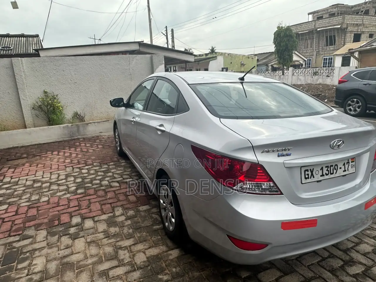 Hyundai Accent SE Sedan 2017 Silver