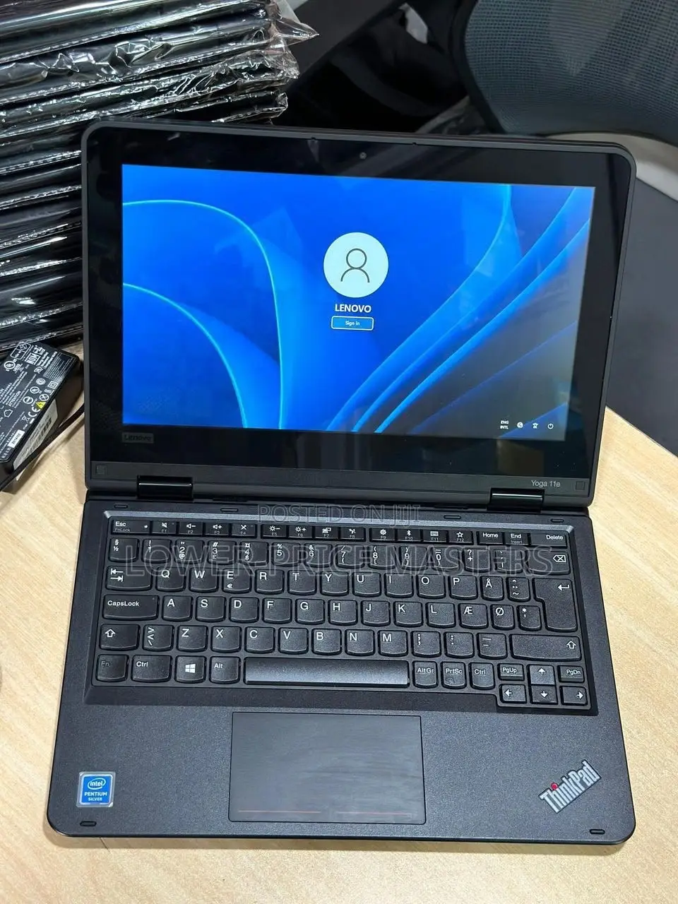 New Laptop Lenovo Yoga 11e 4GB Intel Celeron SSD 128GB