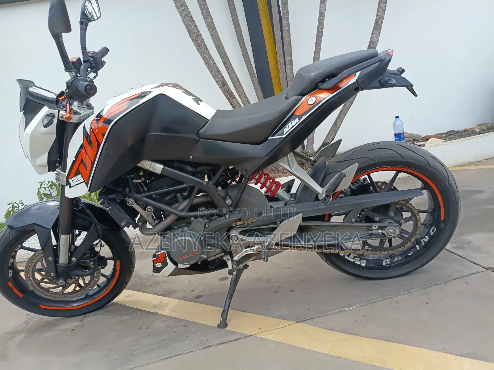KTM Duke 125 2018 Orange