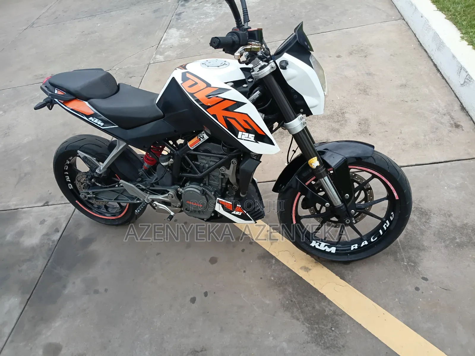 KTM Duke 125 2018 Orange