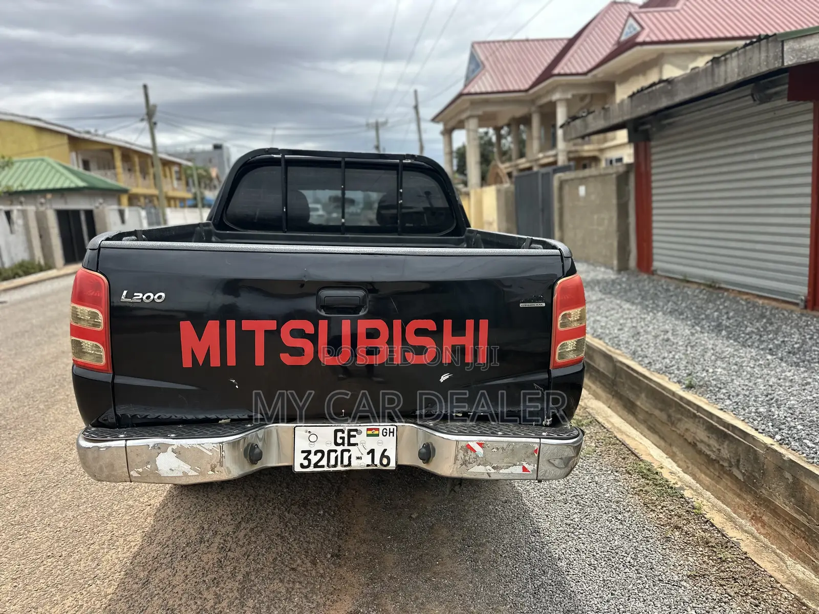 Mitsubishi L200 Club Cab 2.2 4WD 2016 Black