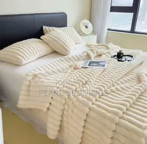 High Quality Cozy Heavy Blanket With 2 Cozy Pillowcases Available
