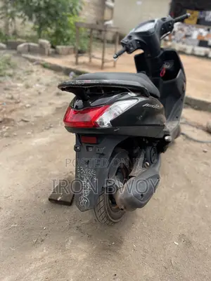 Yamaha 2020 Black