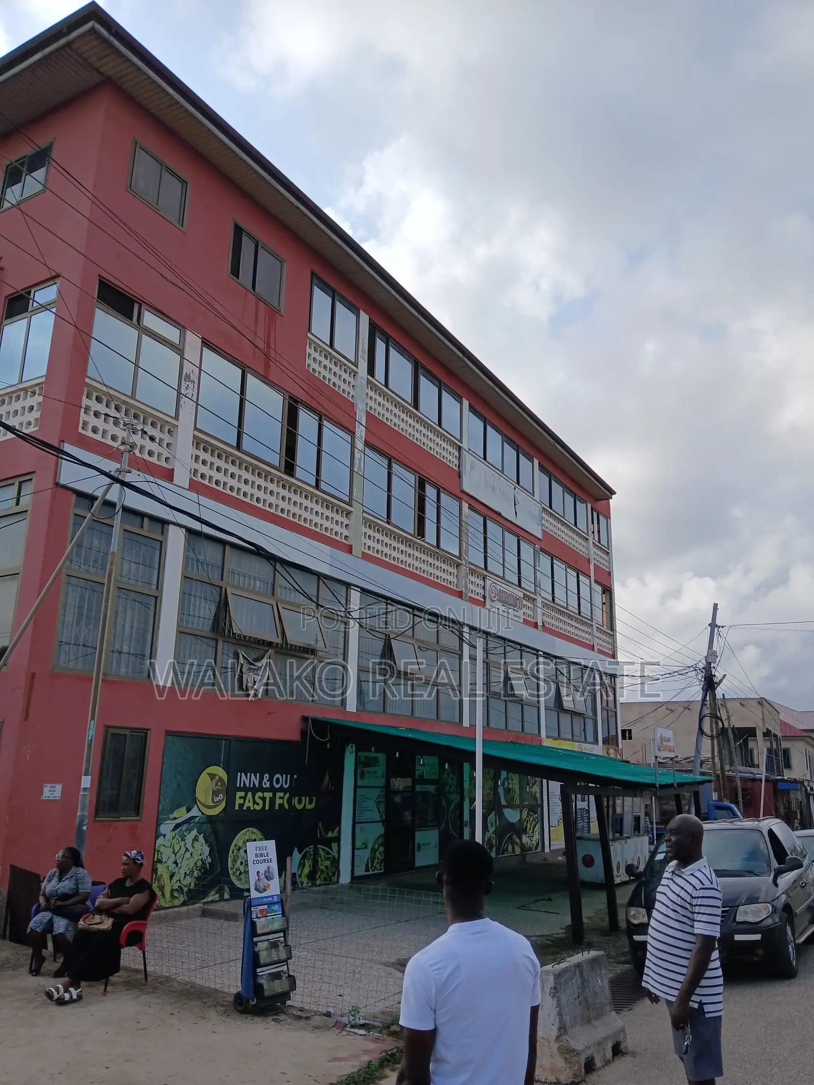 3storey +400square Metre Warehouse