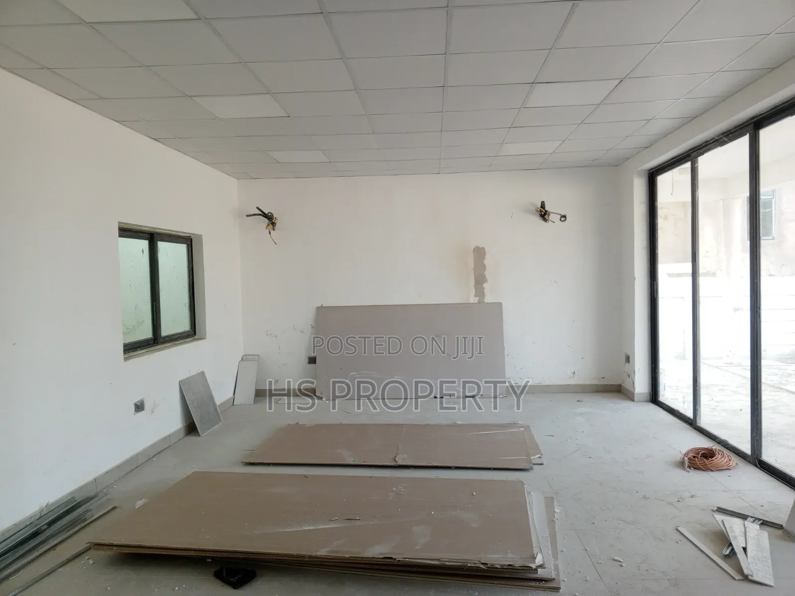 1200sq Office Space for Rent at Airport