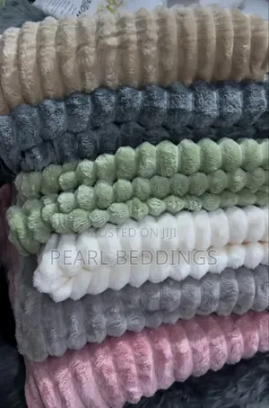 High Quality Heavy Comfy Cozy Plush Soft Blanket Available in 2 Design
