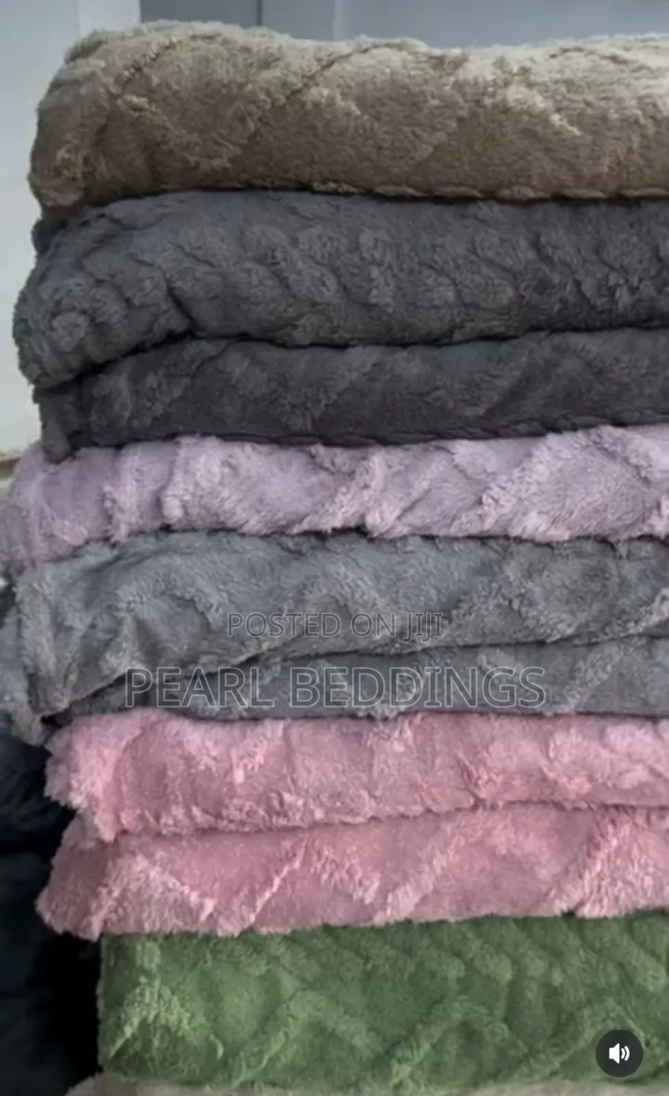 High Quality Heavy Comfy Cozy Plush Soft Blanket Available in 2 Design