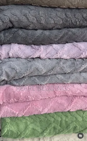 High Quality Heavy Comfy Cozy Plush Soft Blanket Available in 2 Design