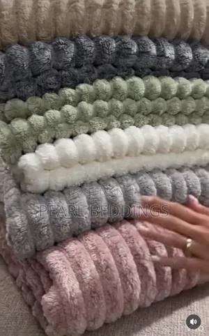 High Quality Heavy Comfy Cozy Plush Soft Blanket Available in 2 Design