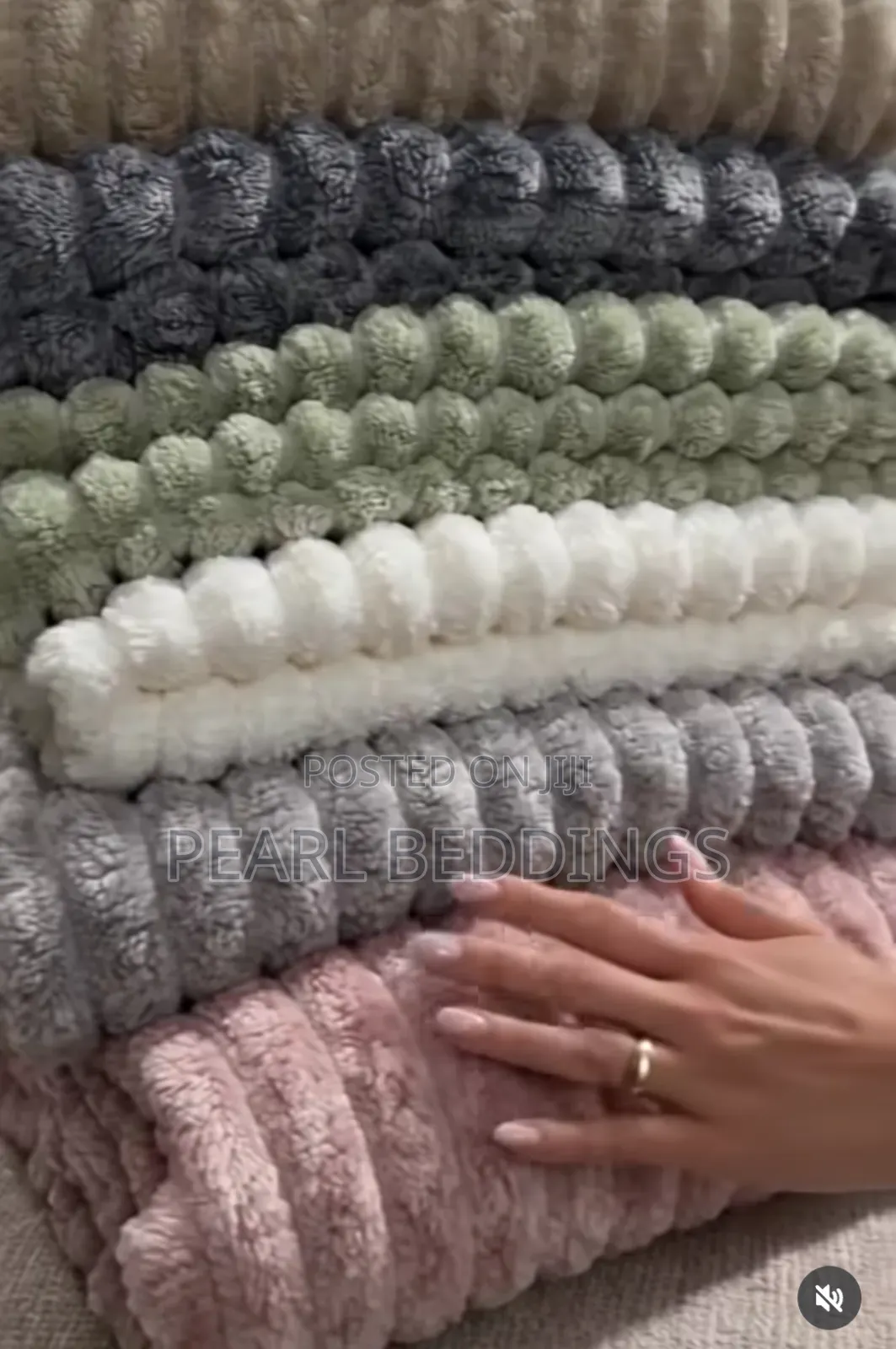 High Quality Heavy Comfy Cozy Plush Soft Blanket Available in 2 Design