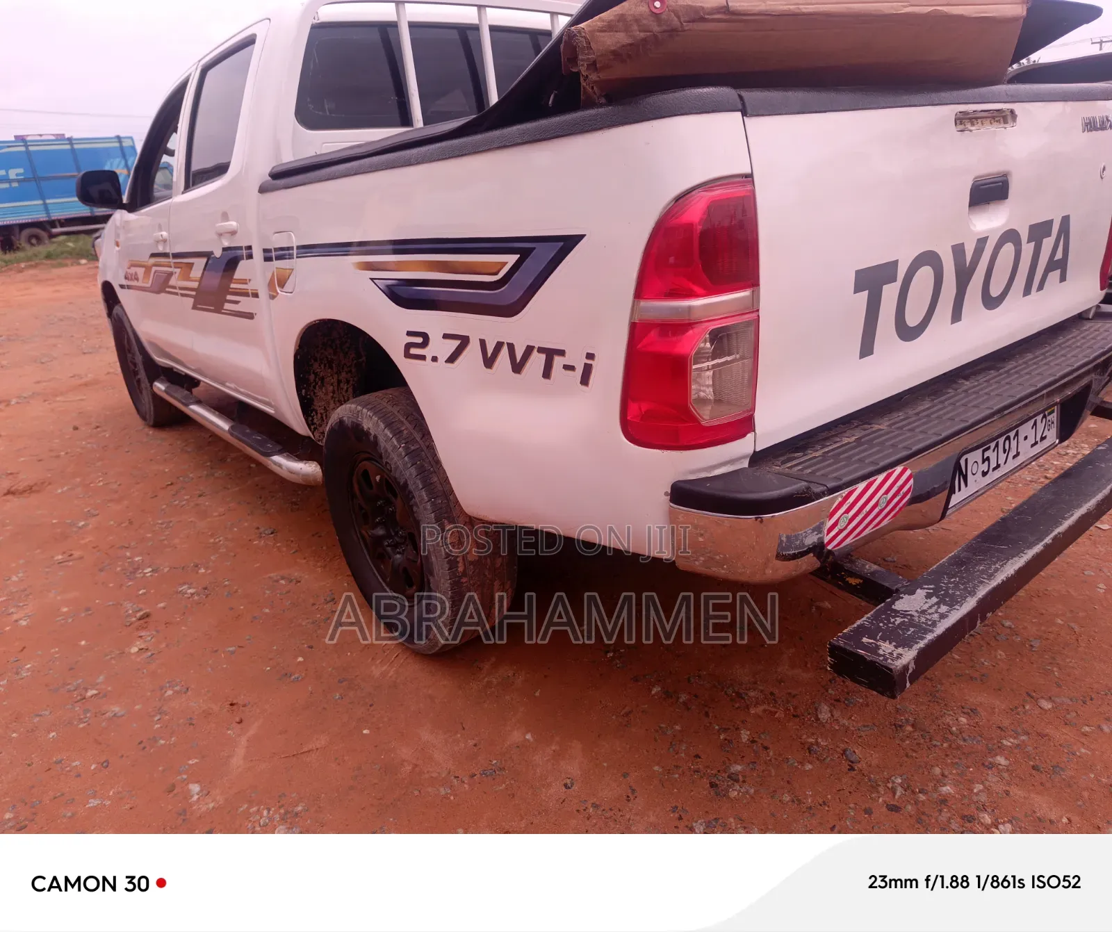 Toyota Hilux 2.5 D-4D 4X4 SRX 2012 White
