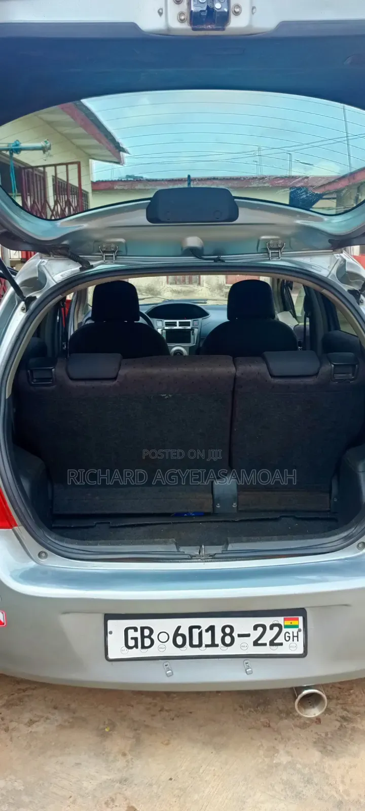 Toyota Vitz 2010 Gray