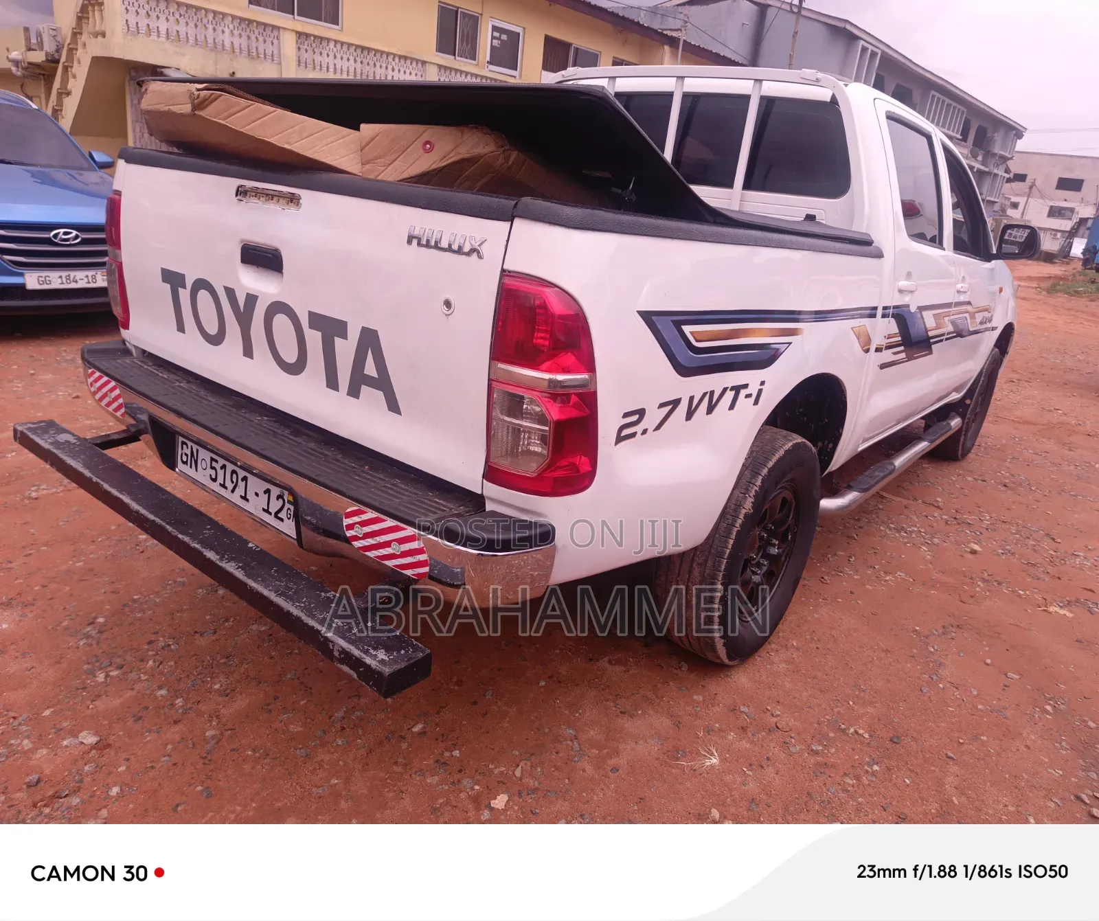 Toyota Hilux 2.5 D-4D 4X4 SRX 2012 White