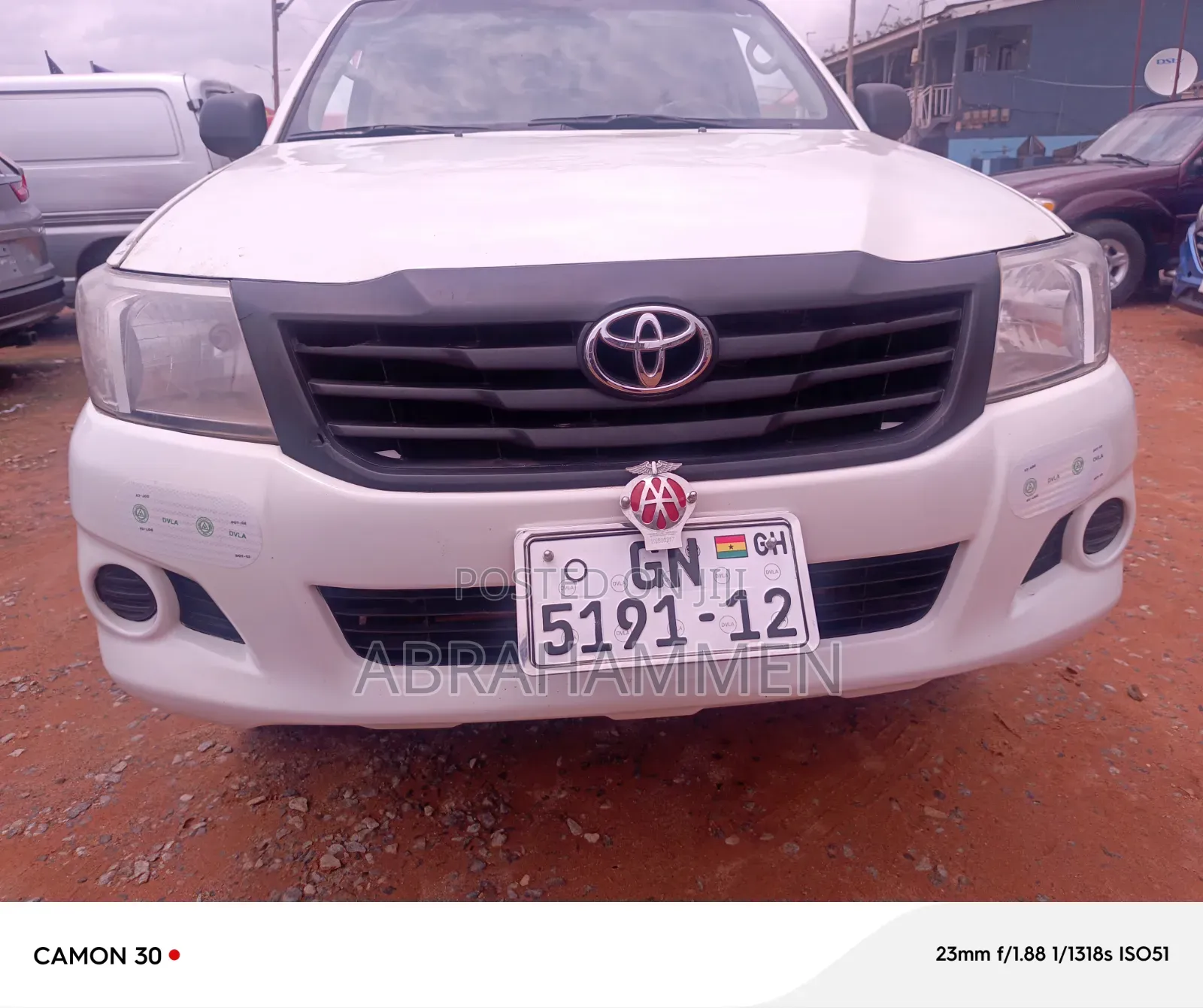 Toyota Hilux 2.5 D-4D 4X4 SRX 2012 White