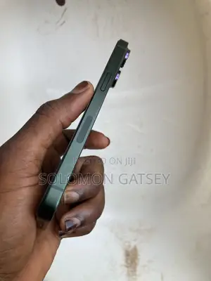 Apple iPhone 13 128 GB Green