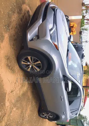 Toyota RAV4 XLE 4dr SUV AWD (2.5L 4cyl 6A) 2018 Gray