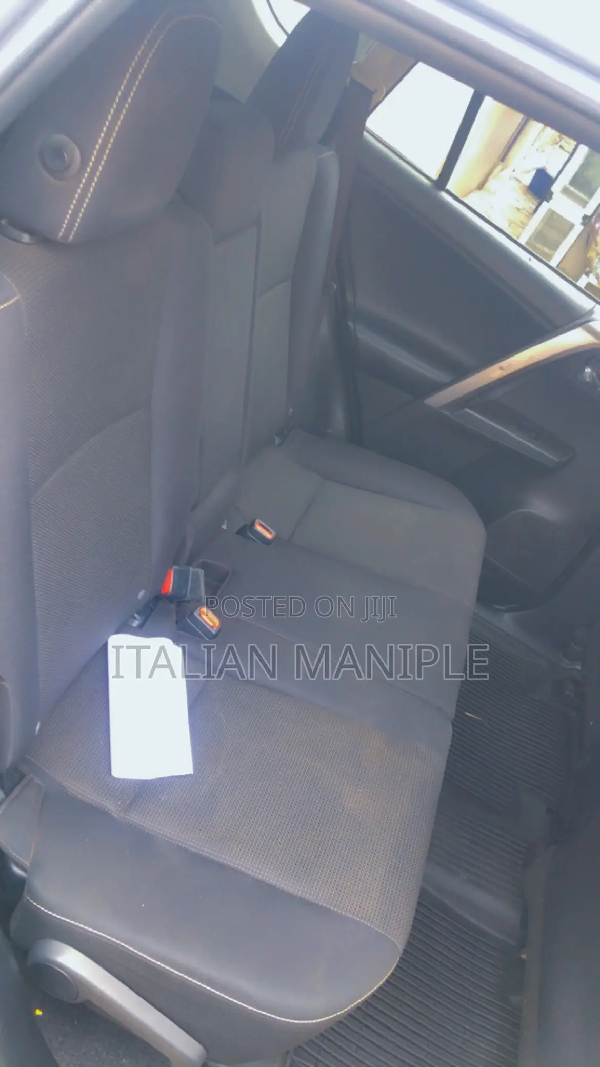 Toyota RAV4 XLE 4dr SUV AWD (2.5L 4cyl 6A) 2018 Gray