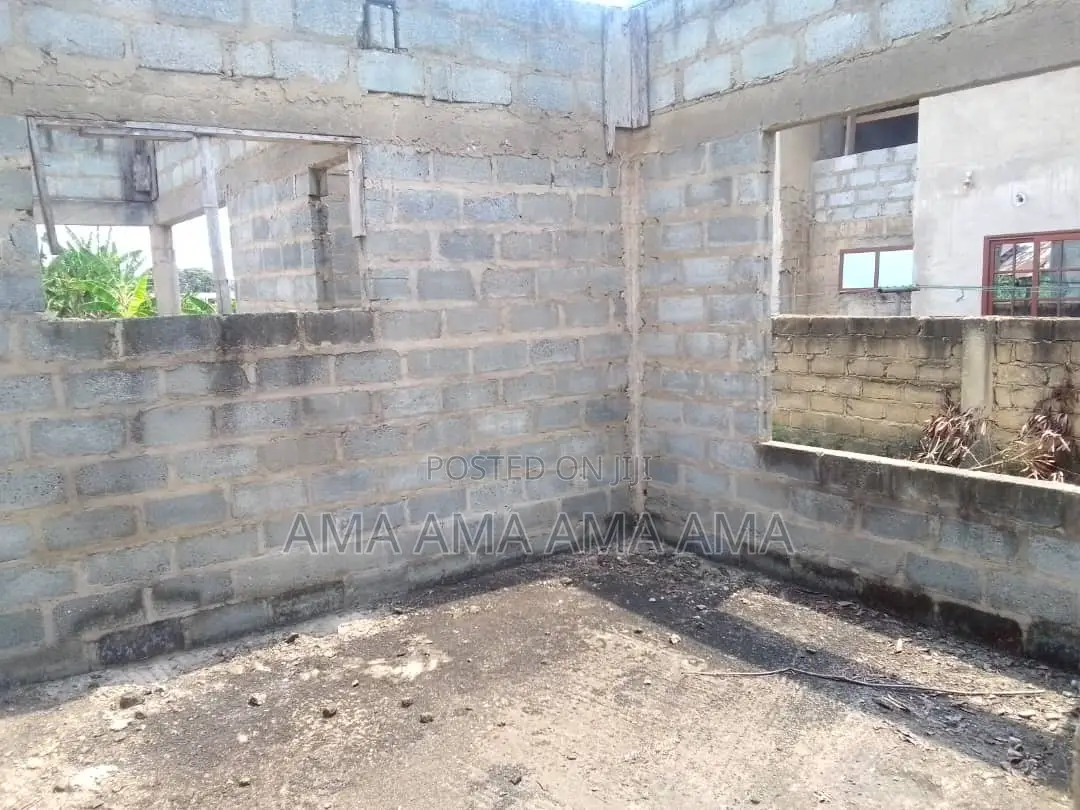 4bdrm House in Awutu Senya East Municipal for sale