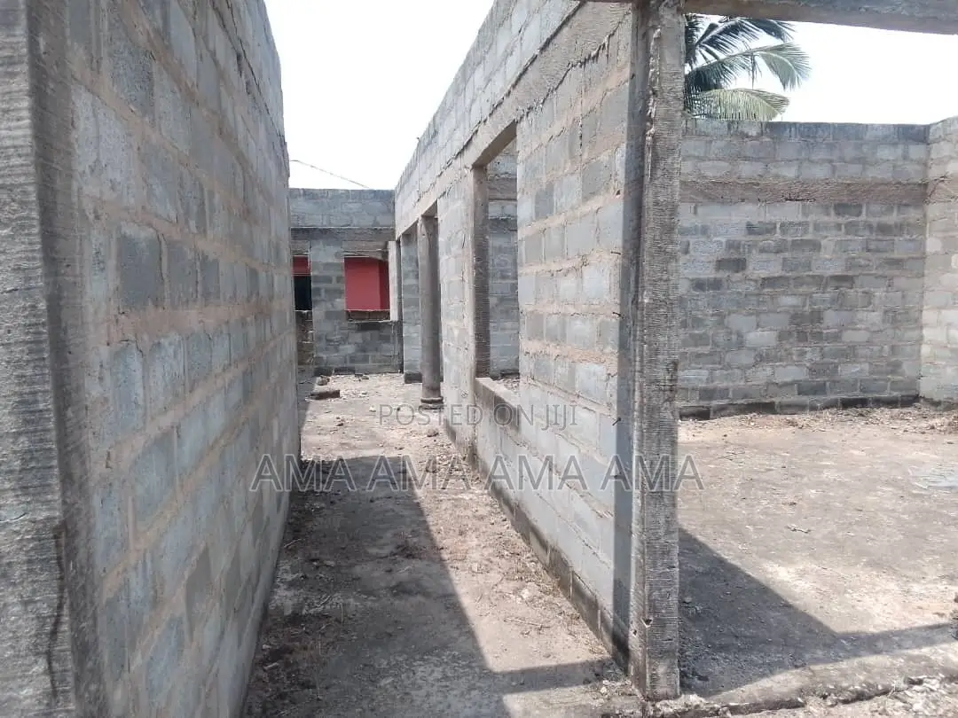 4bdrm House in Awutu Senya East Municipal for sale