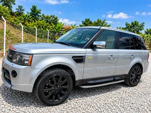 Land Rover Range Rover Sport Supercharged 4x4 (5.0L 8cyl 6A) 2013