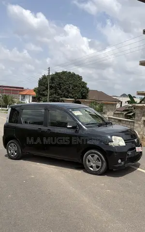 Toyota Sienta 2013 Black