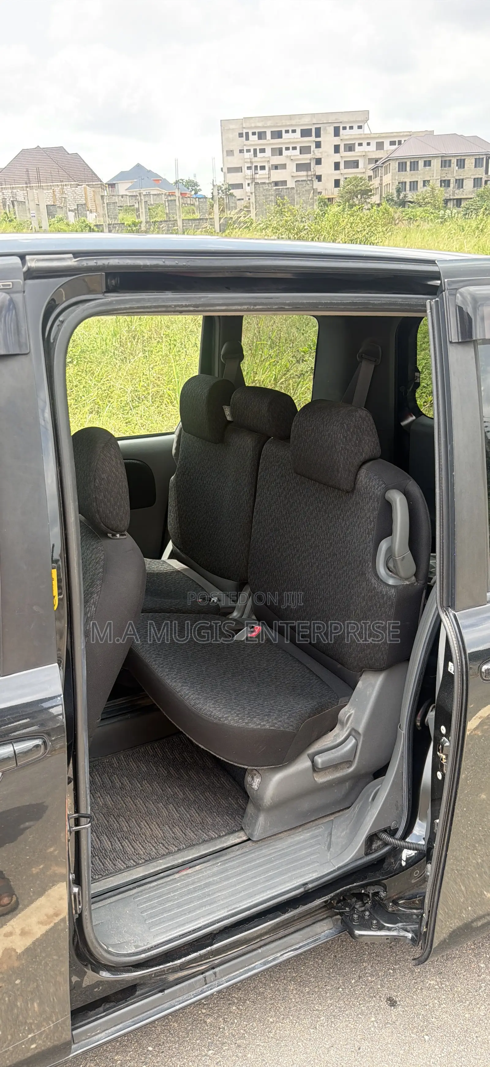 Toyota Sienta 2013 Black