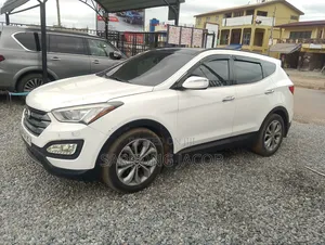 Hyundai Santa Fe 2014 White