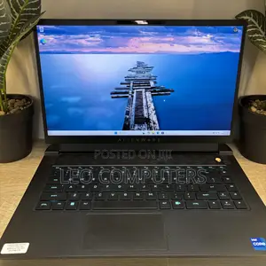 Laptop Alienware M15 R7 16GB Intel Core i7 SSD 1T