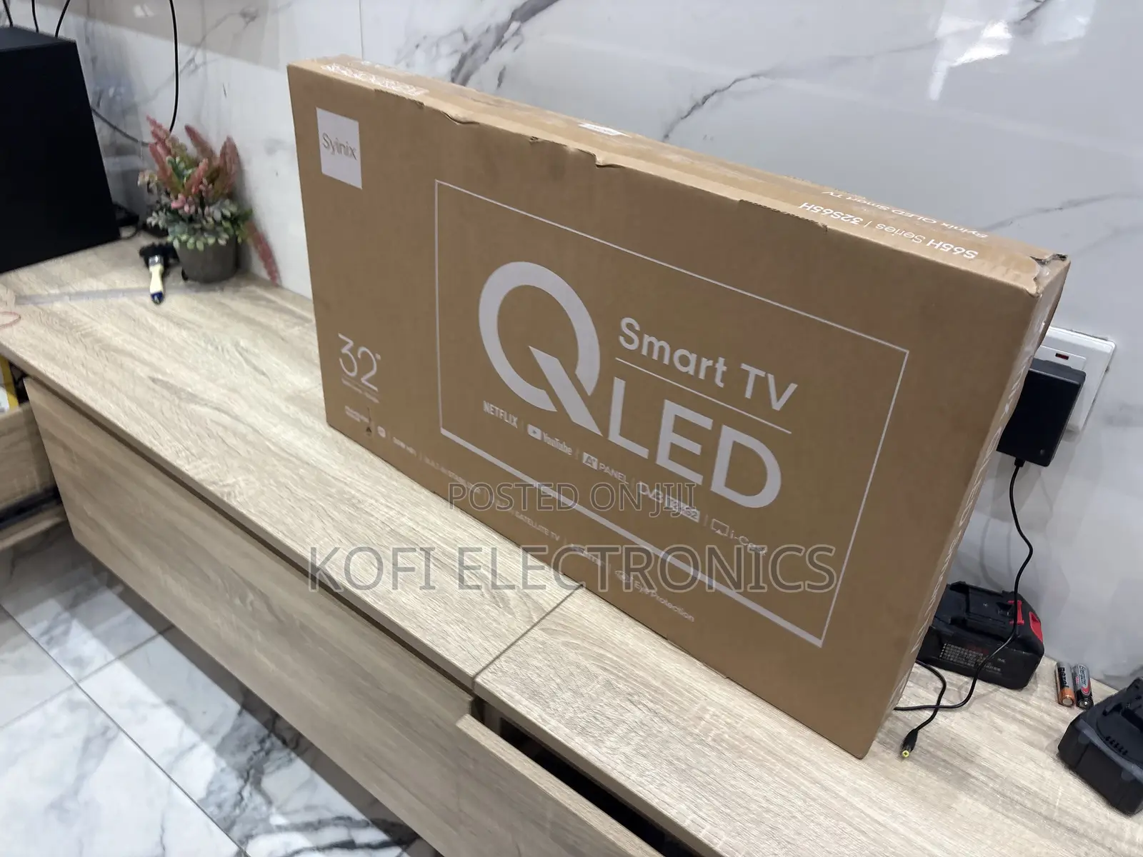 Add a Modern Touch to Your Space With Syinix 32 Inch QLED Smart TV