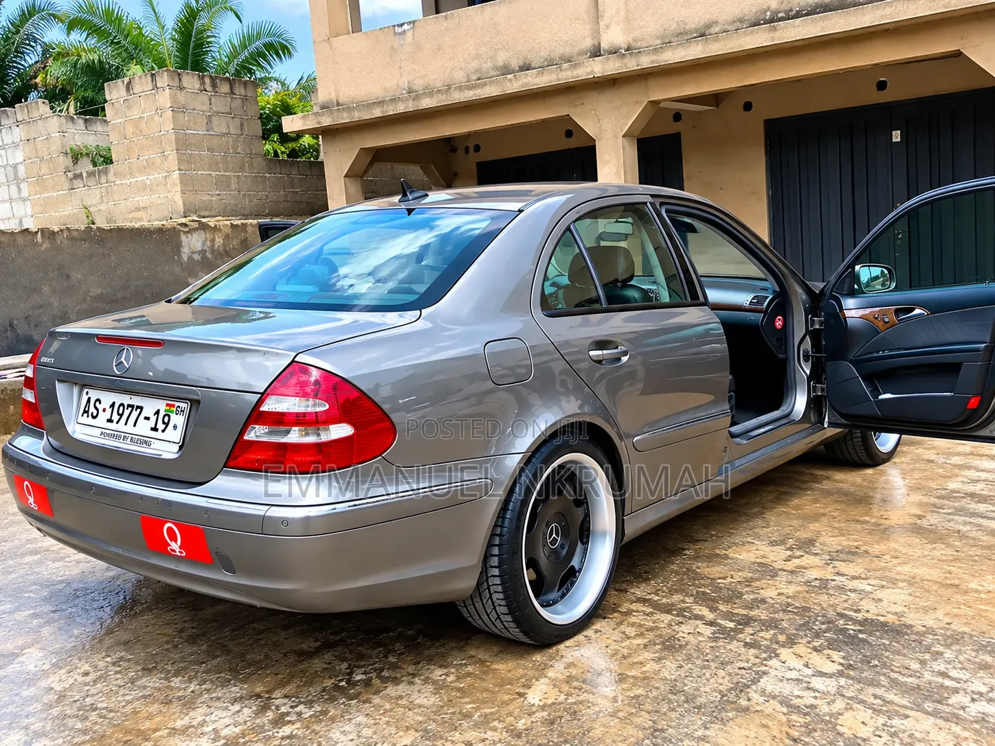 Mercedes-Benz E300 2015 Beige