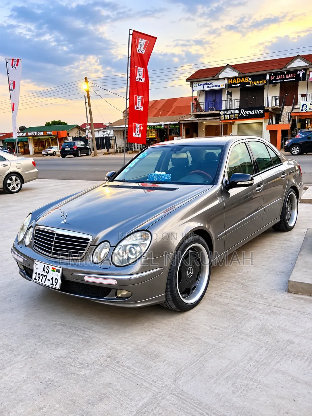 Mercedes-Benz E300 2015 Beige