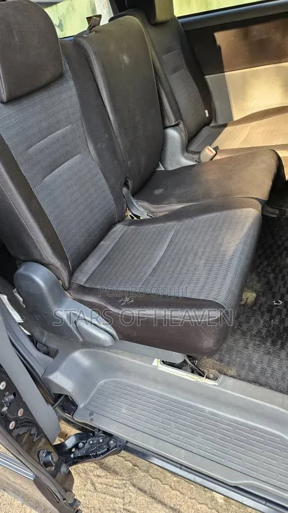 Toyota Voxy 2014 Black