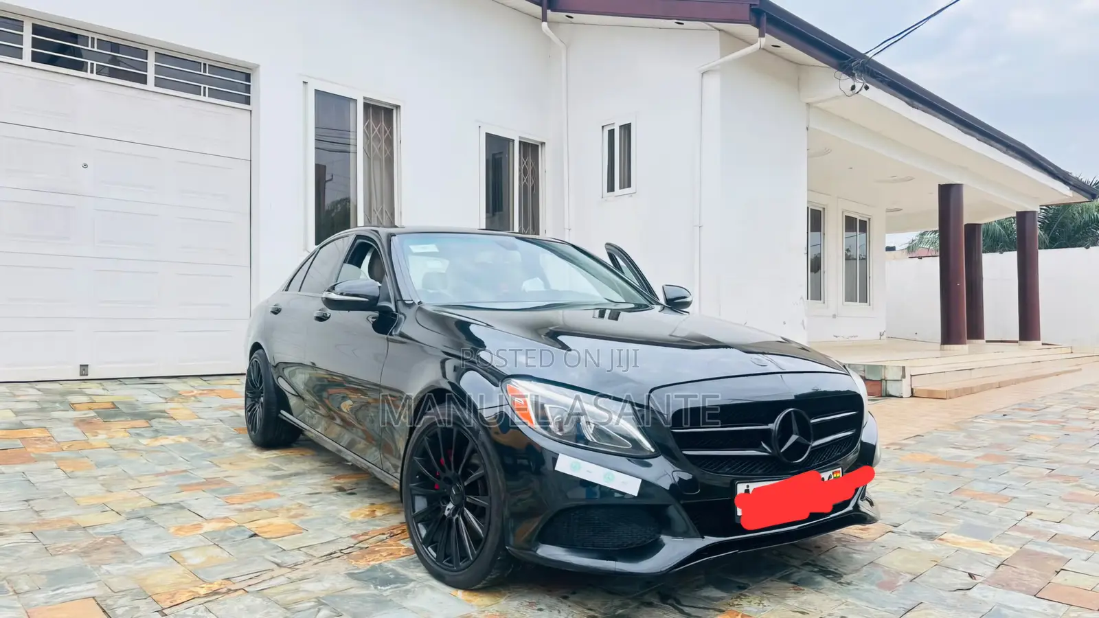 Mercedes-Benz C300 2016 Black
