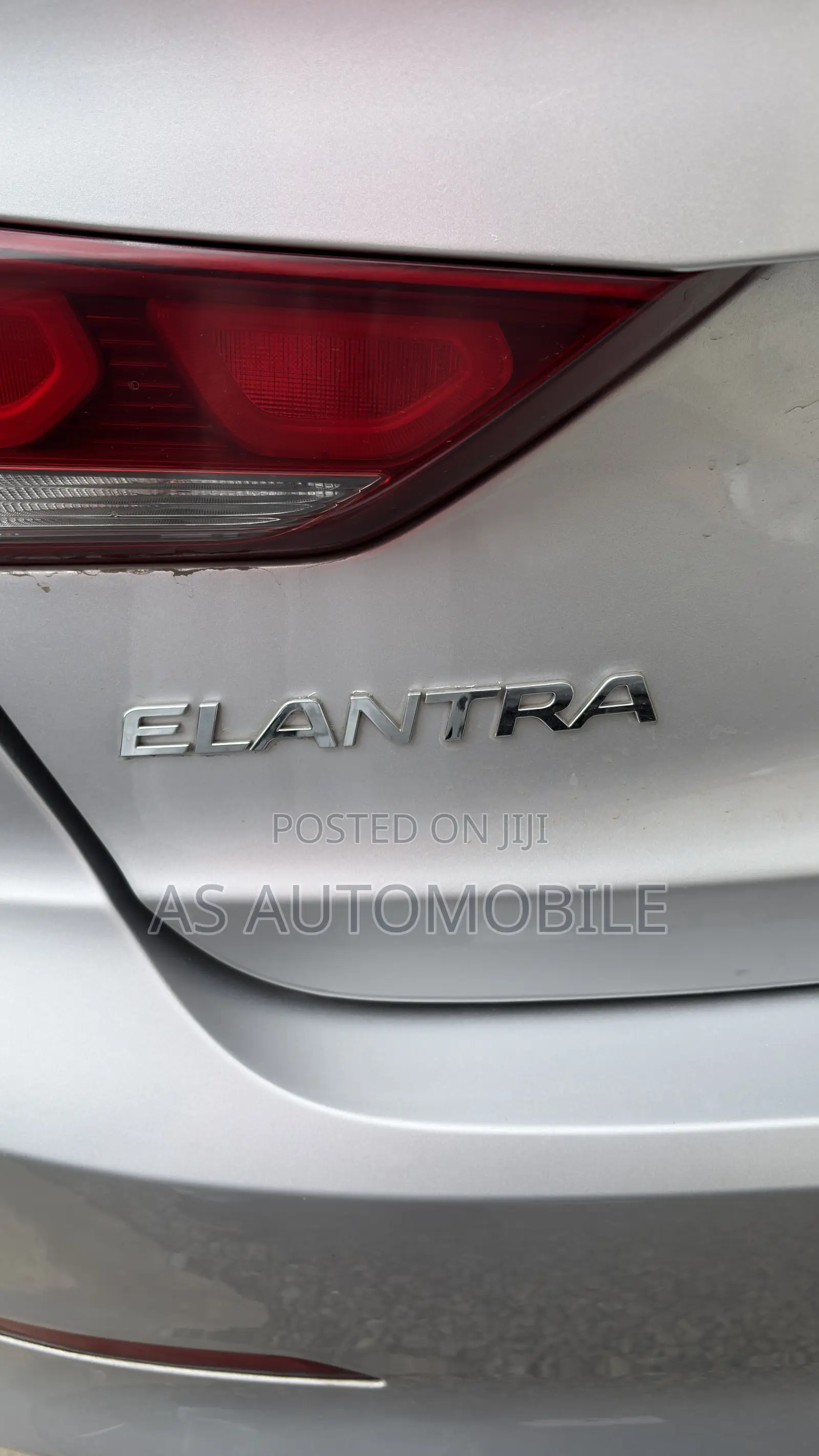 Hyundai Elantra Value Edition Sedan FWD (2.0L 4cyl 6A) 2017 Silver