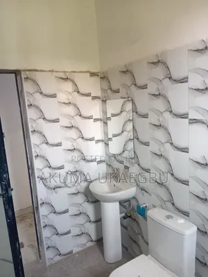 1bdrm Apartment in Ashogman Estate, Police Station for rent