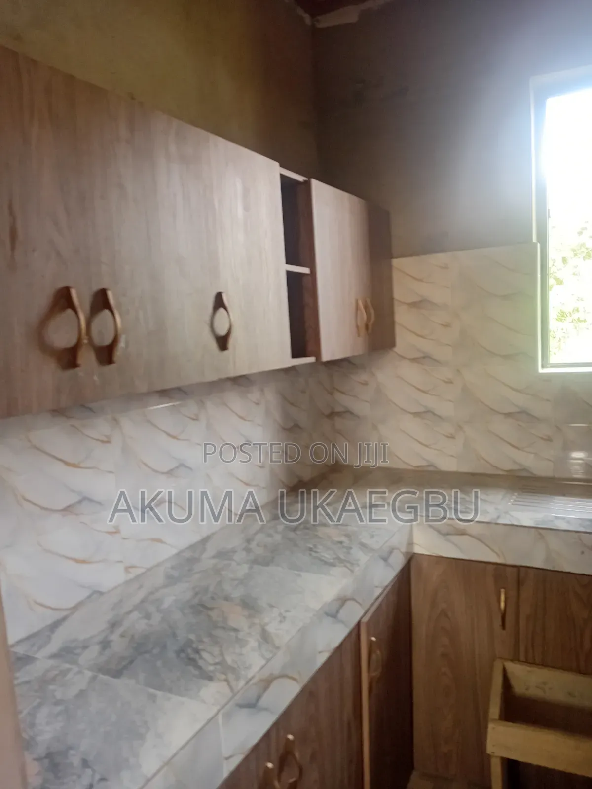 1bdrm Apartment in Ashogman Estate, Police Station for rent