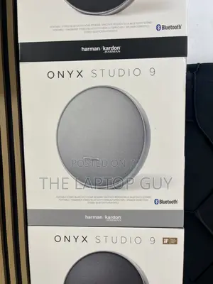 Onyx Studio 9