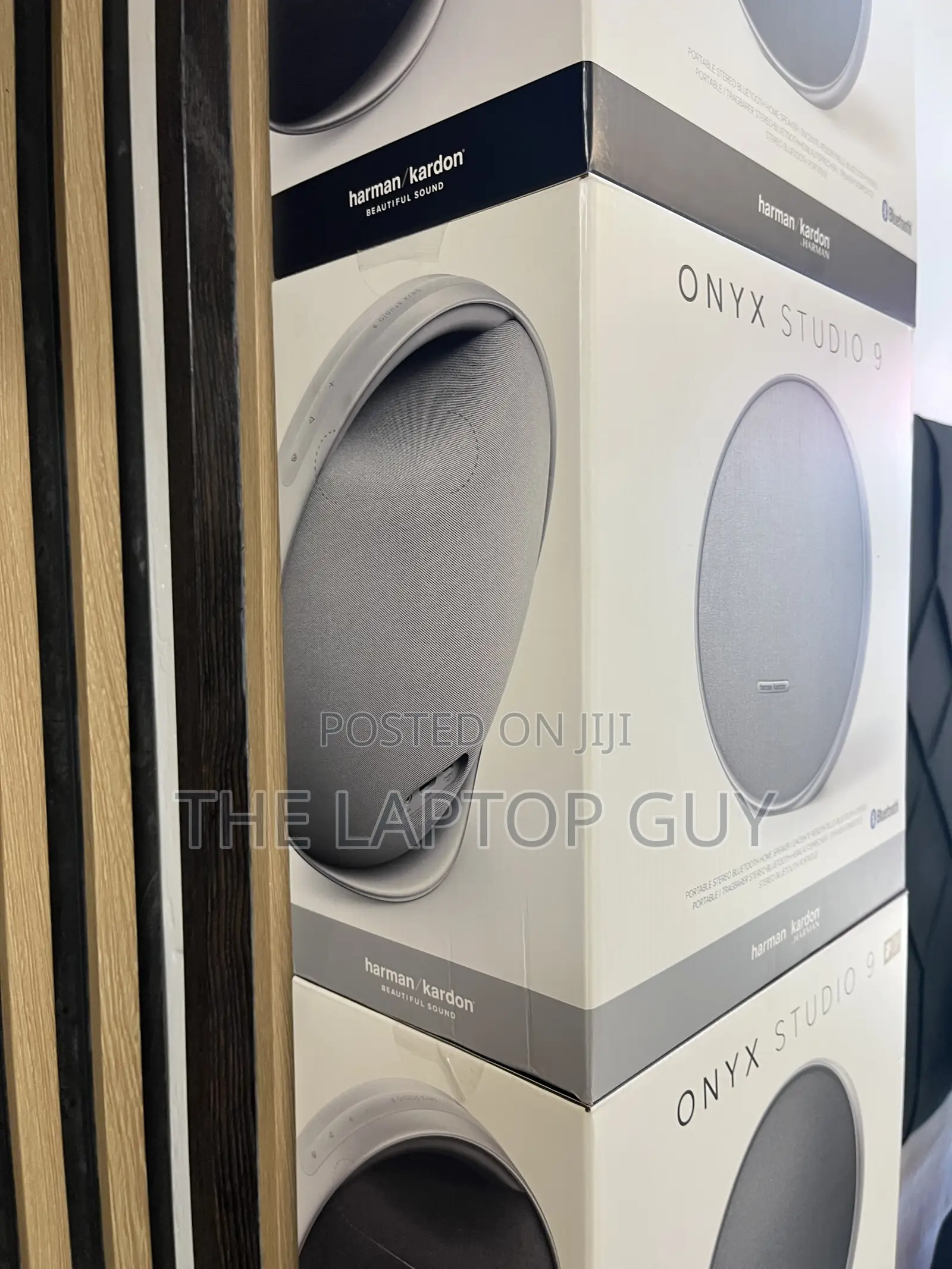 Onyx Studio 9