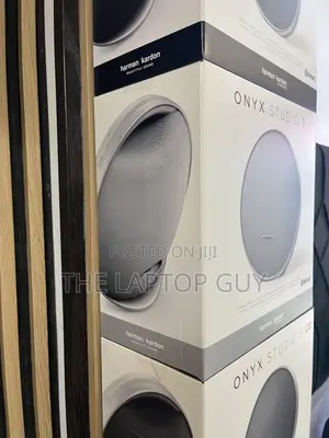 Onyx Studio 9
