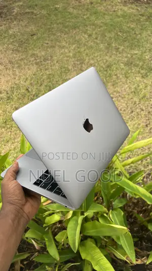 Laptop Apple MacBook Pro 2019 8GB Intel Core i5 SSD 256GB